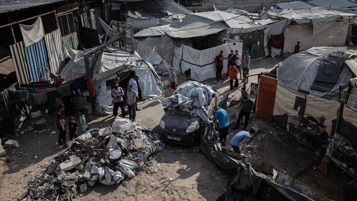 Photos: Israeli warplanes attack school in Jabalia refugee camp