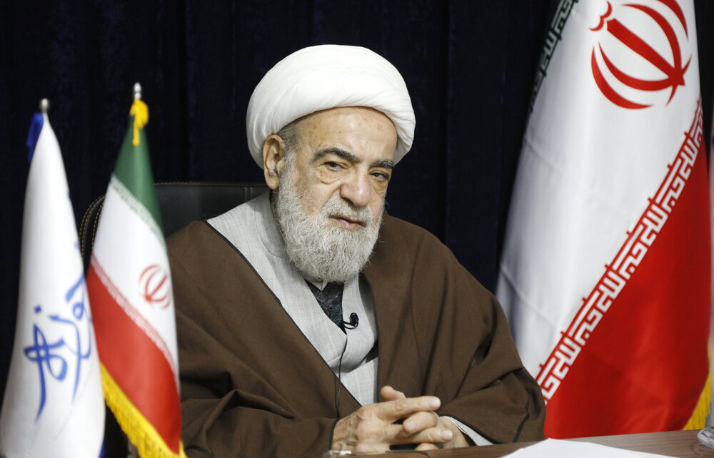 کسانی که به مساجد و اموال دولتی و عمومی حمله کردند، قطعاً محارب‌اند