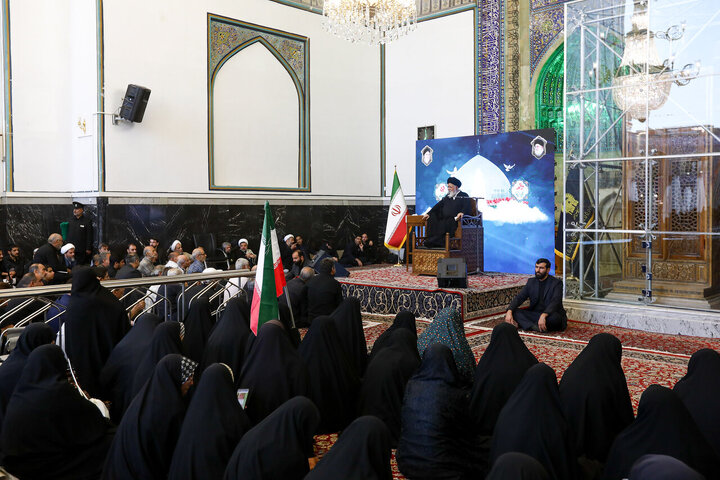 Razavi