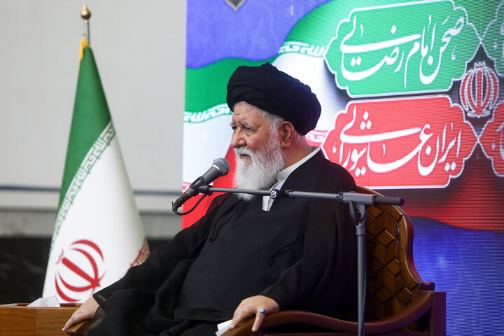 Razavi