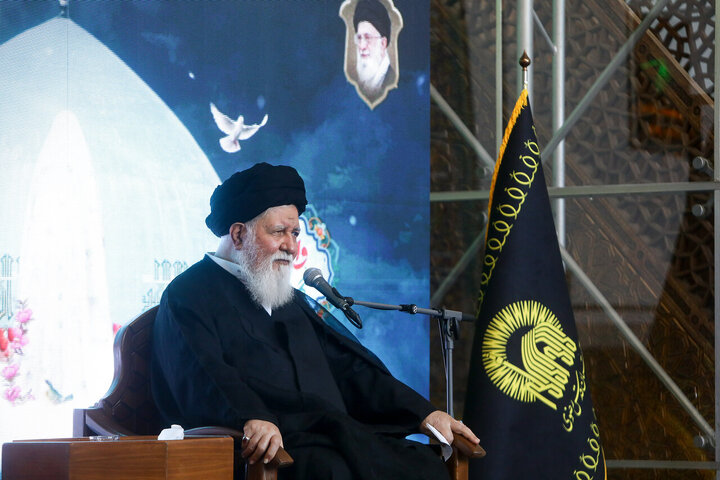 Razavi