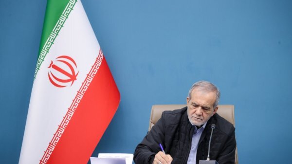 Administration committed to utilizing diplomatic means to prevent war, protect Iranians' rights: Pres. Pezeshkian
