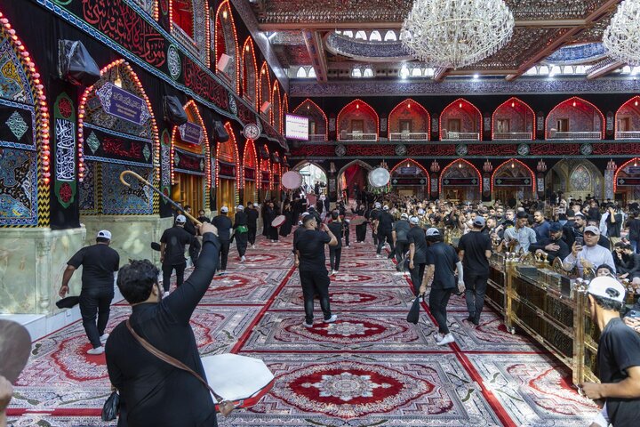 گزارش تصویری | حرکت دسته‌های عزاداری حسینی در کربلا ادامه دارد