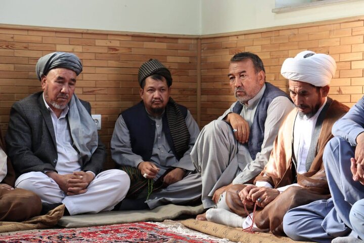 ی