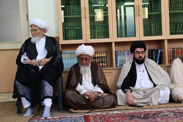 ی