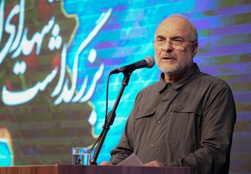 هدف اصلی دشمنان، حذف جمهوری اسلامی برای تجزیه ایران است