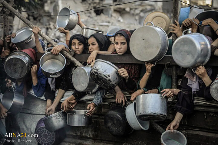 در محاصره نان، در حصار بی‌تفاوتی