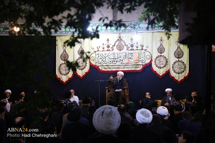 مراسم عزاداری دهه اول ماه صفر در بیت مرحوم آیت‌الله شاه آبادی