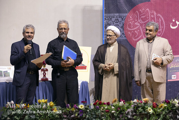 آیین رونمایی از آثار فرهنگی و هنری اربعین