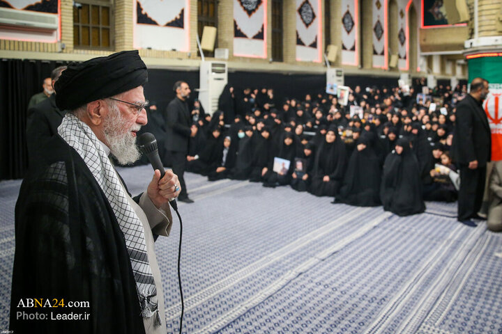 بزرگداشت شهدای جنگ تحمیلی ۱۲ روزه با حضور رهبر معظم انقلاب