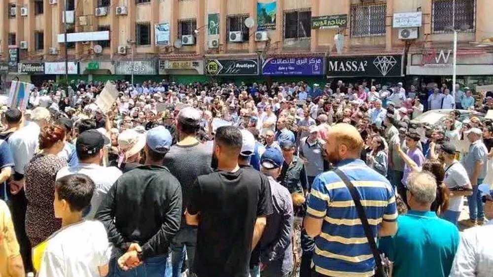 Sirijci protestuju širom zemlje protiv masakra alavita i izraelske intervencije