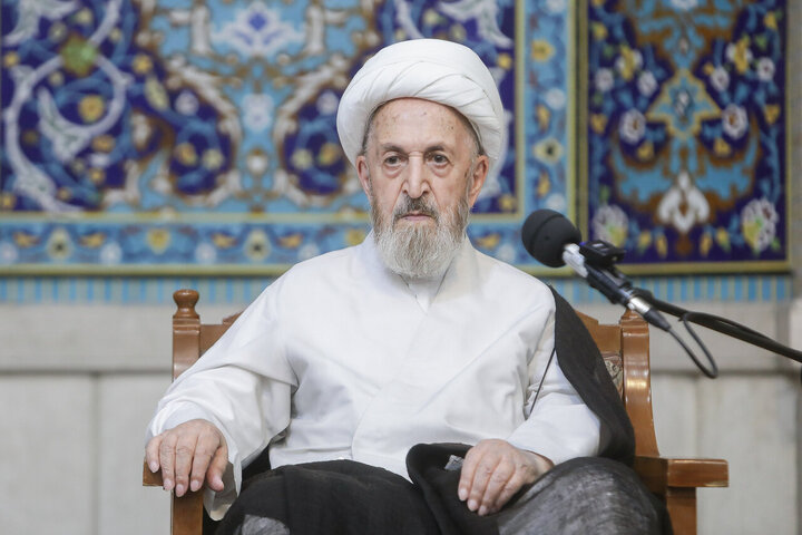 آیت‌الله سبحانی: پرداخت مهریه باید عندالاستطاعه باشد نه عندالمطالبه + سند