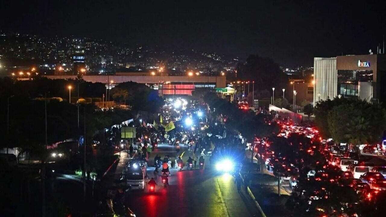 Lebanese people protest against disarmament plan for Hezbollah