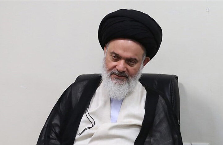پیام تسلیت آیت‌الله حسینی بوشهری در پی درگذشت استاد محمود فرشچیان