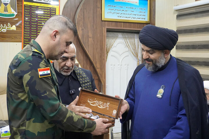 Razavi