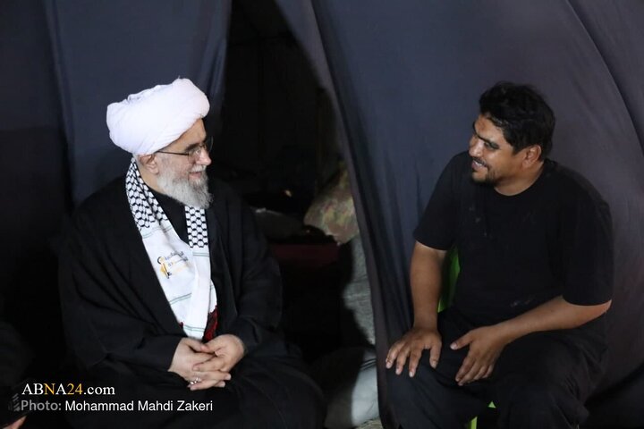 گزارش تصویری | حضور دبیرکل مجمع جهانی اهل بیت(ع) در موکب شیعیان تایلند در مسیر نجف به کربلا