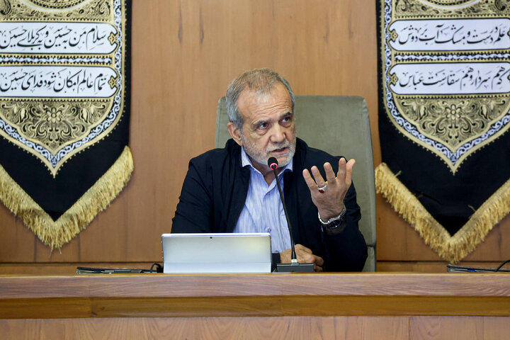 الگوهای مناسب در زمینه حجاب و عفاف به جامعه معرفی شود
