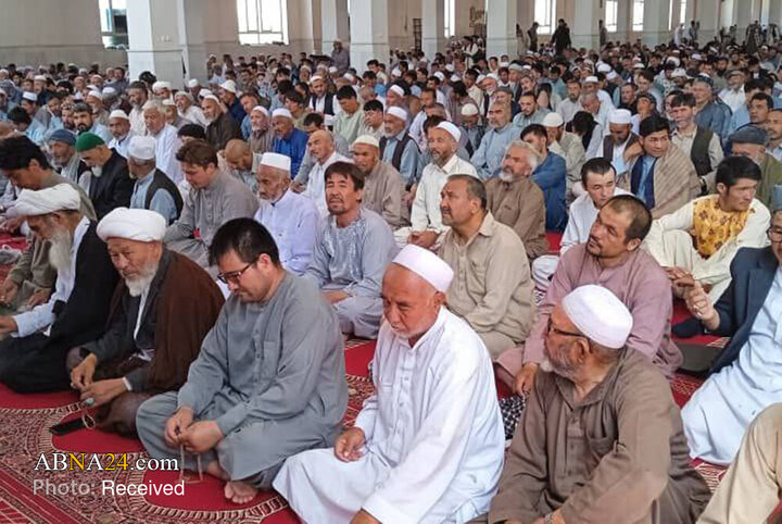 اقامه نماز جمعه در غرب کابل به امامت استاد نورعلی فهیمی