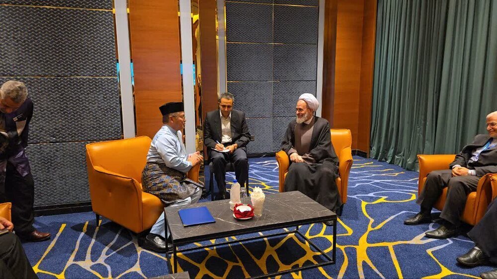 Director of Iranian Seminaries stresses Eexpansion of Iran-Malaysia religious ties