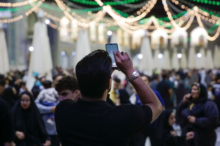 Photos: Beautiful scenes of lunar eclipse above Imam Reza holy shrine