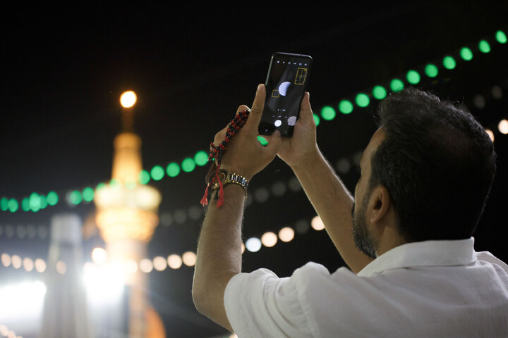 Photos: Beautiful scenes of lunar eclipse above Imam Reza holy shrine