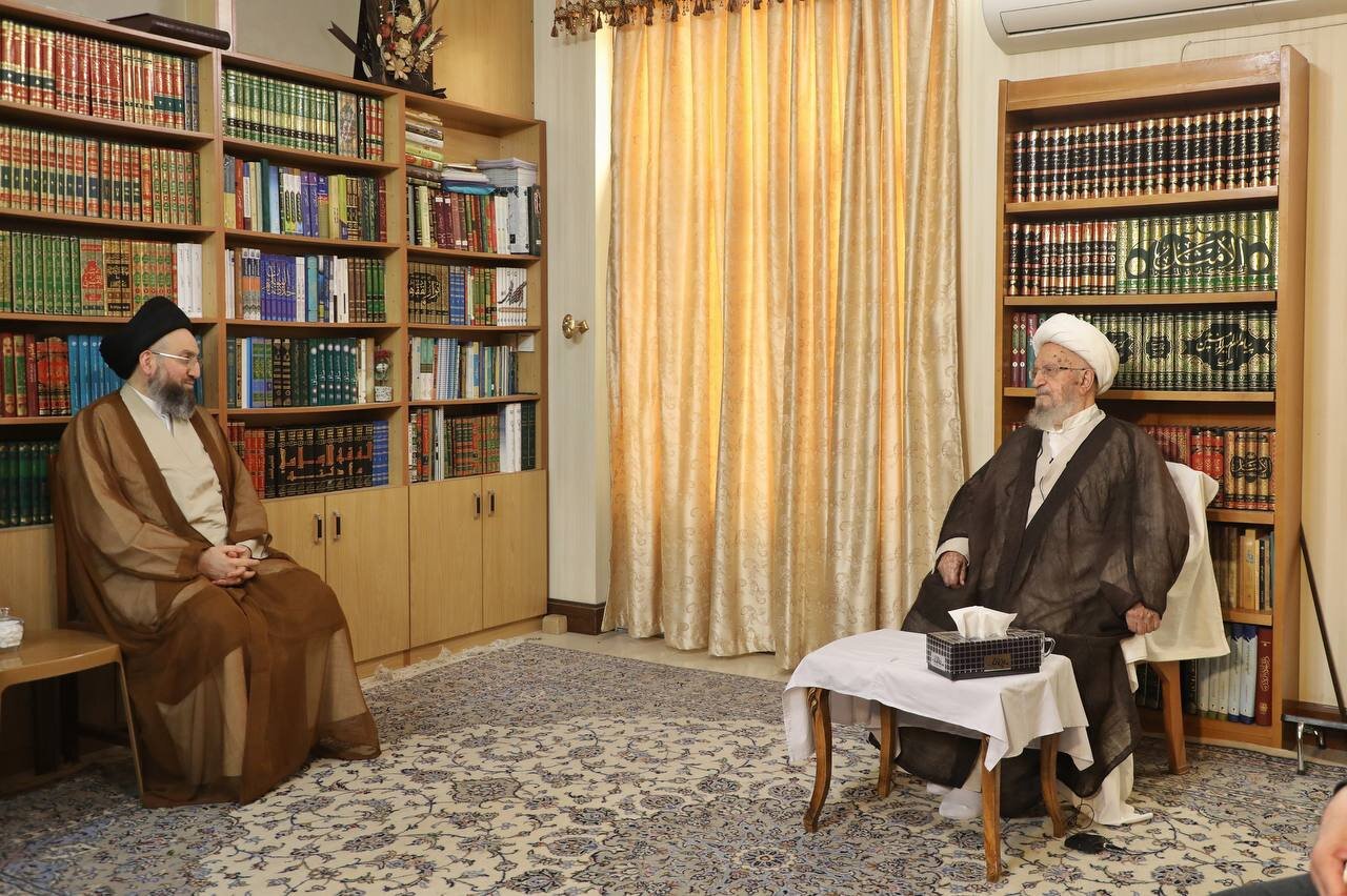 دیدار عمار حکیم با آیت‌الله مکارم شیرازی