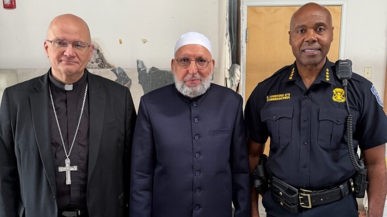 Mosque in Warren vandalized; CAIR Michigan offers reward