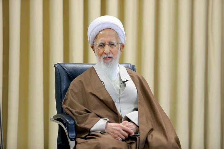آیت الله جوادی آملی: حقیقت علم، امری ملکوتی و رفیق‌پذیر است رقابت نمی‌کند