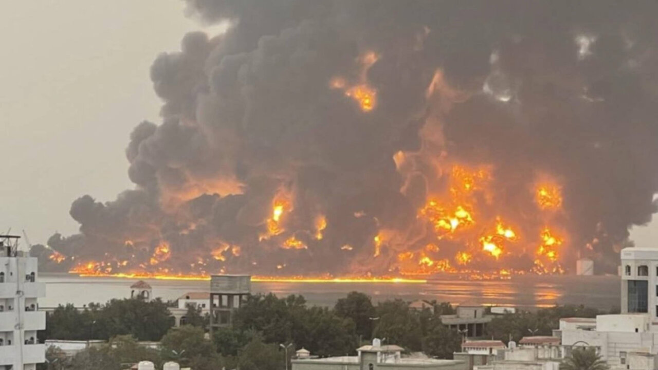 Yemen holds Israel, US for consequences of Hodeida port attack, vows retaliation