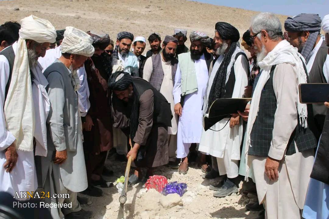 سنگ بنای یک کلینیک درمانی در روستای جنگلک غزنی افغانستان گذاشته شد + تصاویر