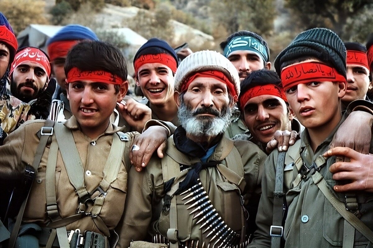 استفاده از نوجوانان در جنگ تحمیلی کار درستی بود؟