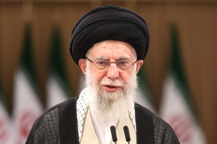 پیام رهبر انقلاب به مناسبت هفته دفاع مقدس: شهادت پاداش مجاهدت است؛ چه در دفاع ۸ ساله، چه در نبرد قهرمانانه‌ ۱۲ روزه