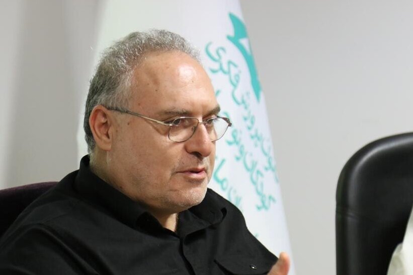 ایران، همه پرچم شده و خامنه‌ای نیست