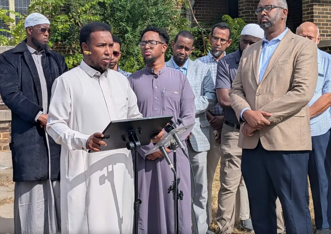 Fire at Minneapolis Mosque Entrance Raises Concerns Among Muslim Community