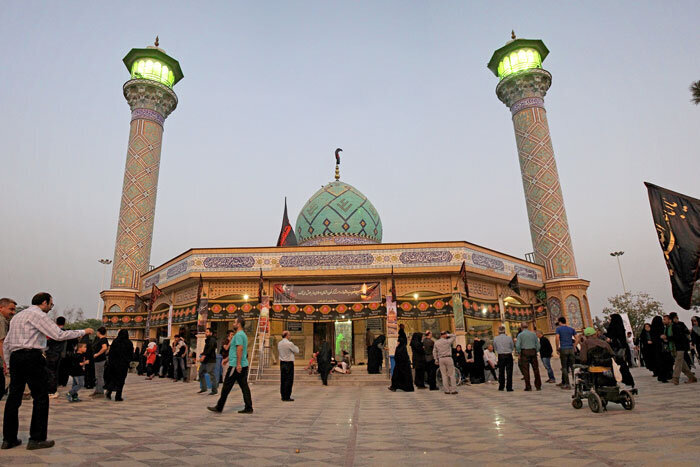 آغاز سلسله برنامه‌های «بیاد علمدار» در بقاع متبرکه