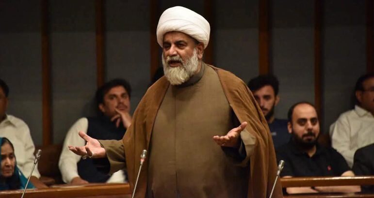 Pak Senator Demands Clarification from Government on Report of Offering Pasni Port to U.S.