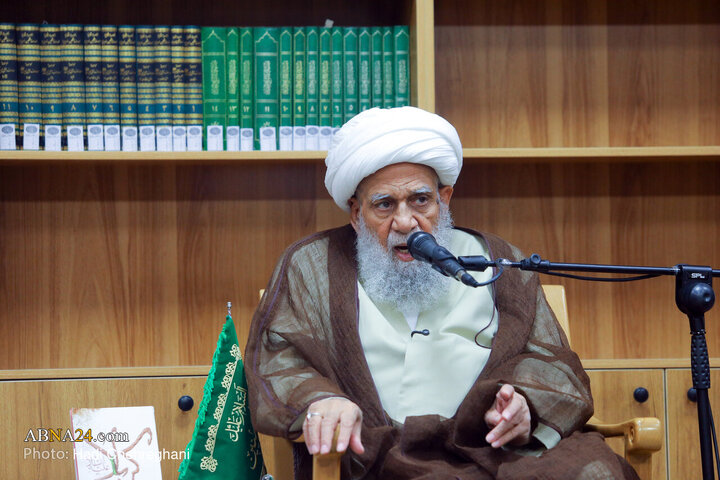دیدار عوامل تولید کتاب «کربلا علیه‌السلام» با آیت‌الله کریمی جهرمی