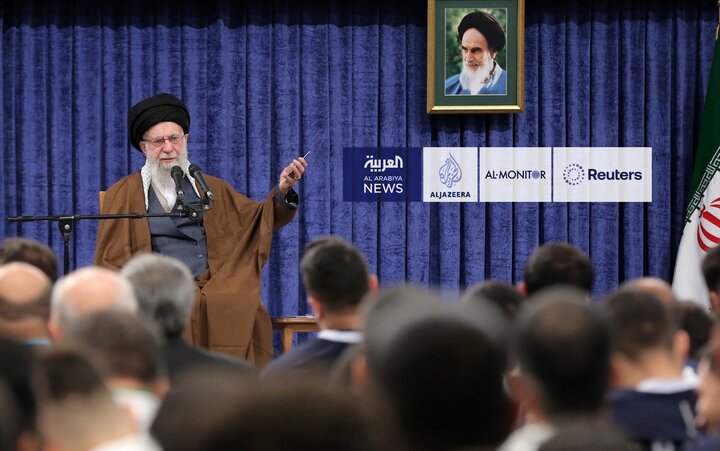 بازتاب گسترده بیانات رهبر انقلاب در رسانه‌های جهان؛ »رهبر ایران، خطاب به ترامپ گفت که به خیال‌پردازی ادامه دهد!«