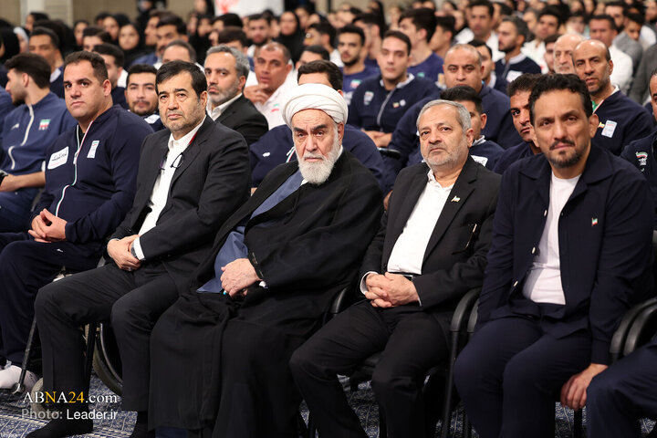 دیدار قهرمانان ورزشی و مدال‌آوران المپیادهای علمی با رهبر انقلاب