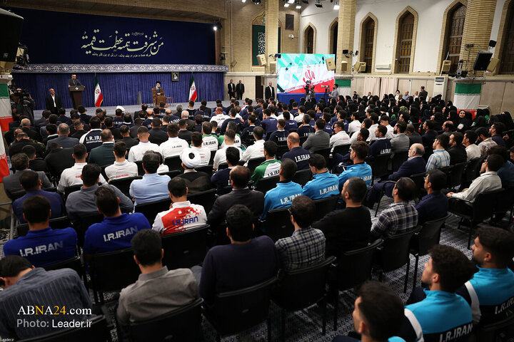 دیدار قهرمانان ورزشی و مدال‌آوران المپیادهای علمی با رهبر انقلاب