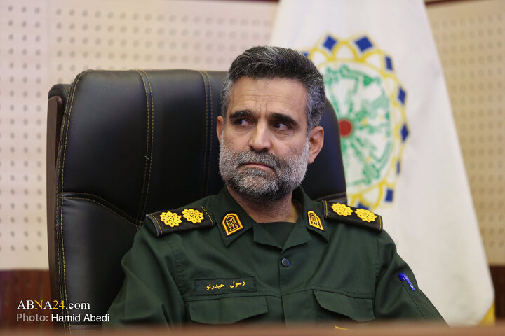 دیدار خانواده شهدای جنگ ۱۲ روزه با مسئولان حقوقی قم و دبیرکل مجمع جهانی اهل بیت(ع)