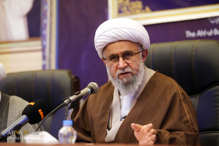 دیدار خانواده شهدای جنگ ۱۲ روزه با مسئولان حقوقی قم و دبیرکل مجمع جهانی اهل بیت(ع)