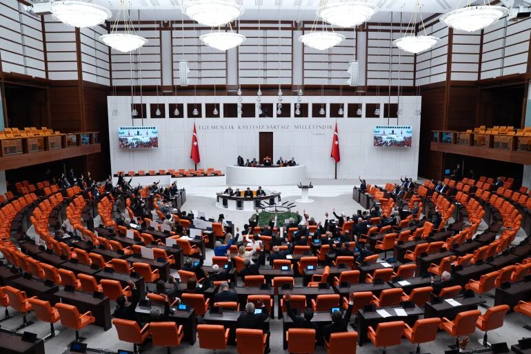 پارلمان ترکیه مأموریت نظامیان این کشور در عراق و سوریه را تمدید کرد