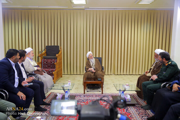 دیدار فرمانده سپاه محمد رسول‌الله تهران با آیت‌الله‌العظمی جوادی آملی