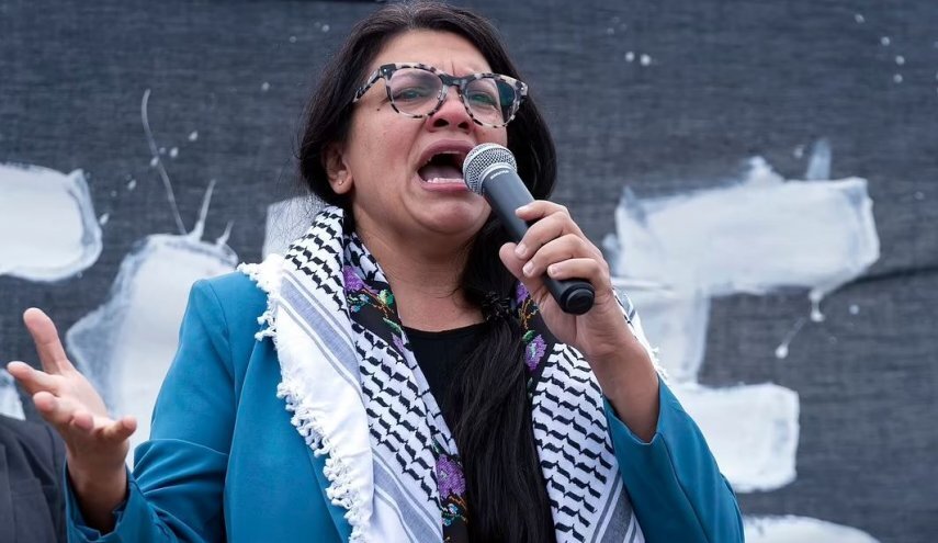 نمایندۀ کنگرۀ آمریکا: بازداشت خبرنگار حامی فلسطین توسط واشنگتن حمله‌ای «شرم‌آور به آزادی بیان» است