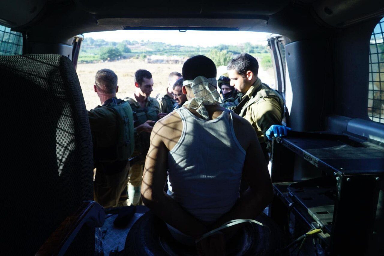 Israeli Forces Abduct Eight Palestinians in West Bank Raids
