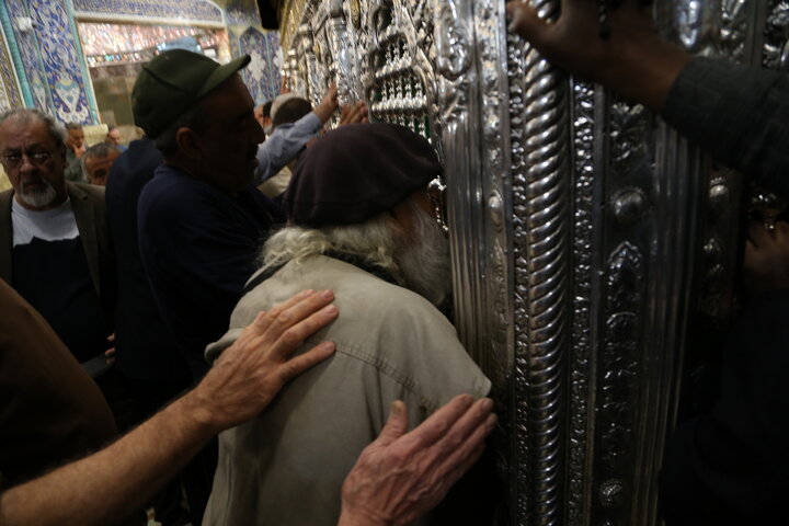 Photos: Iranian artists visit Hazrat Masoumeh holy shrine