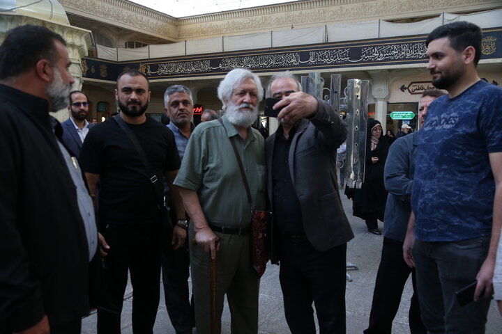 Photos: Iranian artists visit Hazrat Masoumeh holy shrine