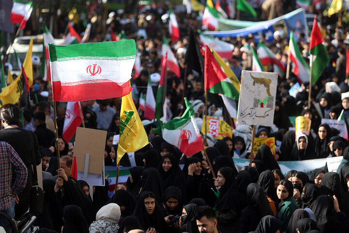 Photos: National Day Against Global Arrogance marked in Hazrat Masoumeh holy shrine