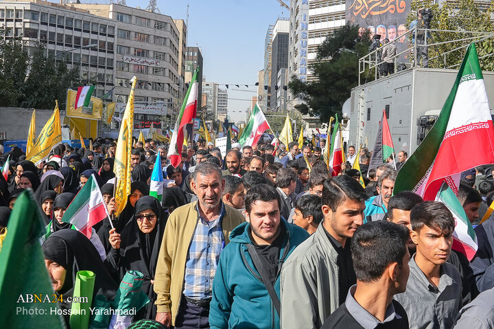 گزارش تصویری | راهپیمایی سیزدهم آبان ۱۴۰۴ - تهران